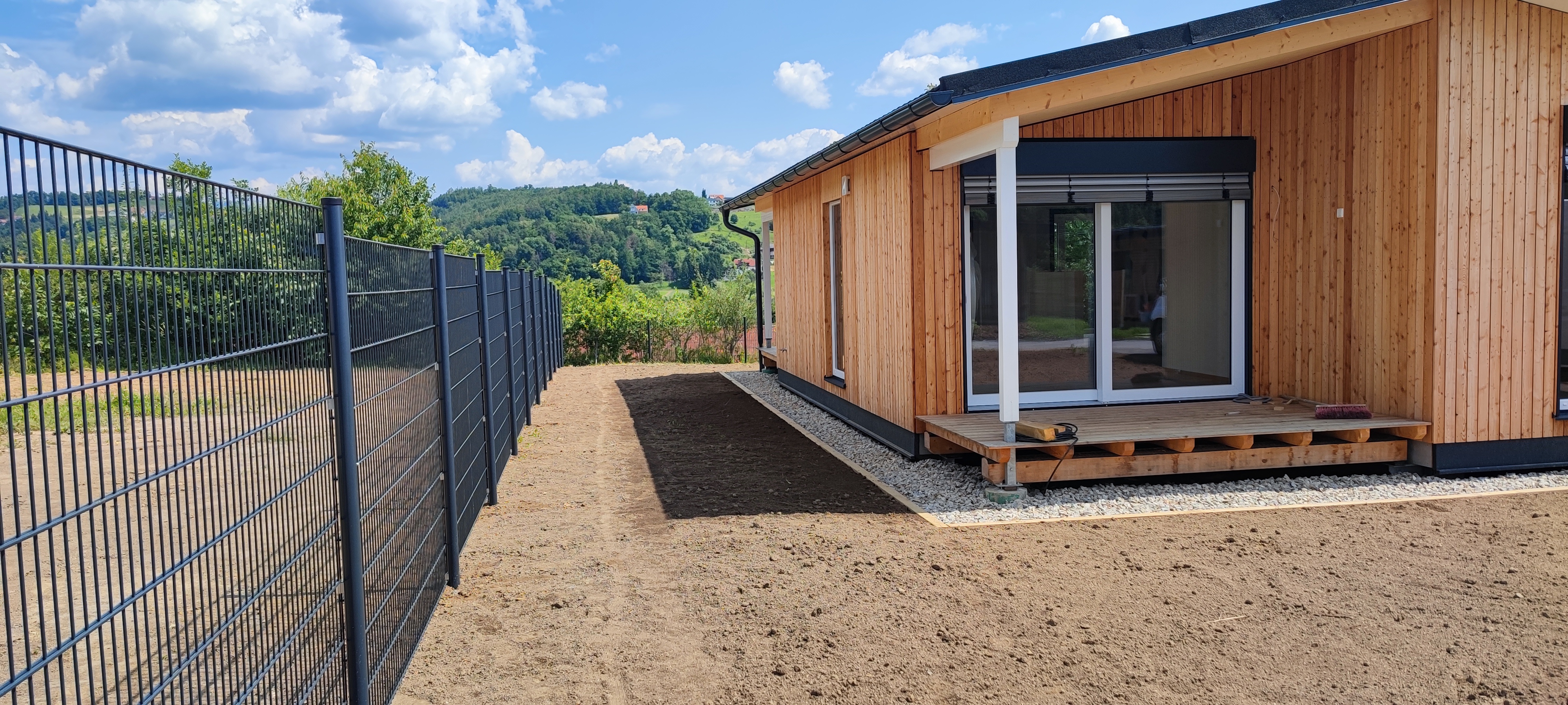 Mitterdorf an der Raab – Doppelstabmattenzaun 6/5/6 in Anthrazit